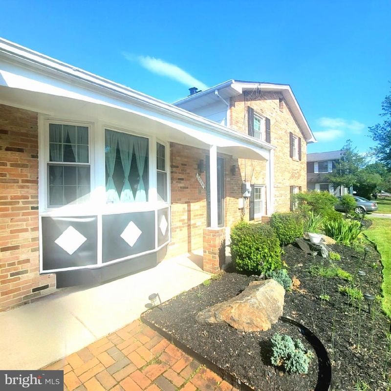 7008 Berkshire Dr, Temple Hills, MD 20748