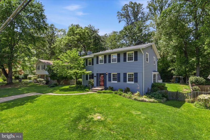 2432 Rockbridge St, Vienna, VA 22180
