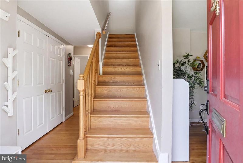 2432 Rockbridge St, Vienna, VA 22180