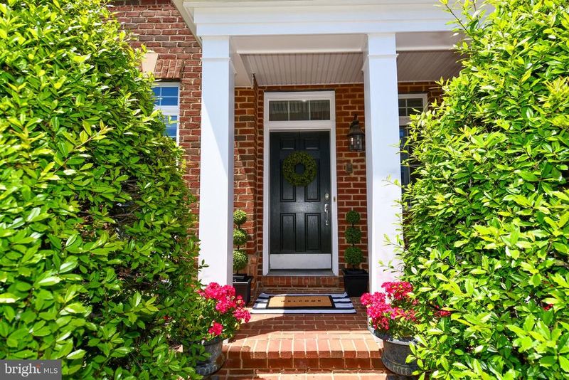 3876 Billberry Dr, Fairfax, VA 22033
