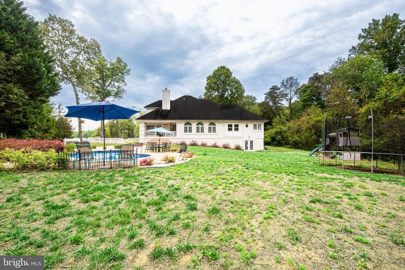 1054 Bayard Rd, Lothian, MD 20711