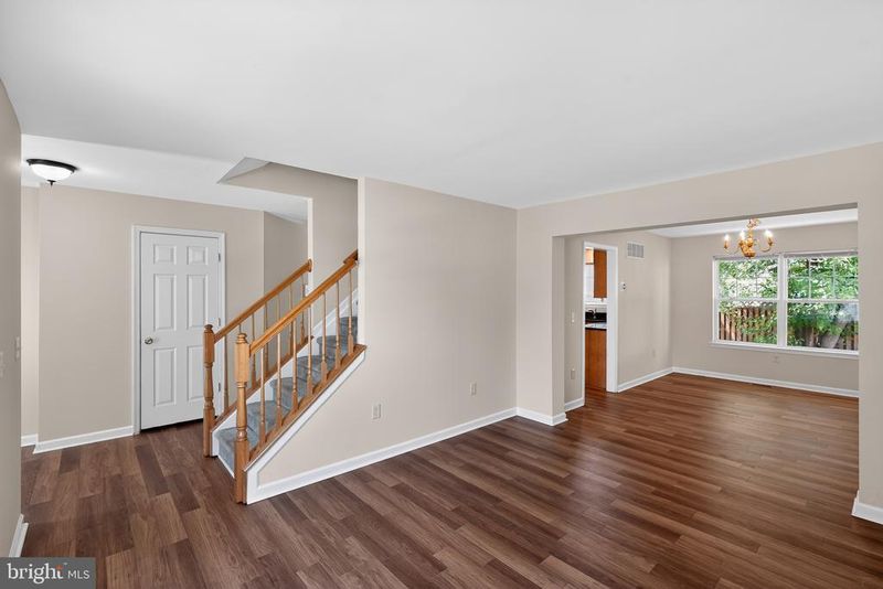 822 Anna Ln, Millersville, MD 21108