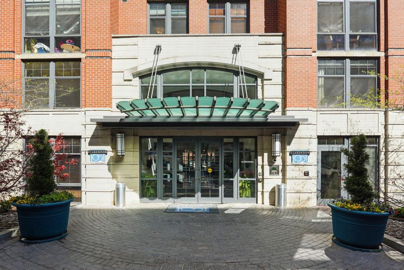 1021 N Garfield St #233, Arlington, VA 22201