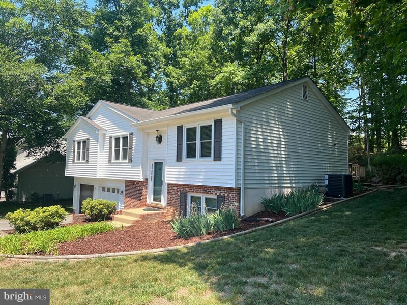 7 S Pointe Ln, Fredericksburg, VA 22405