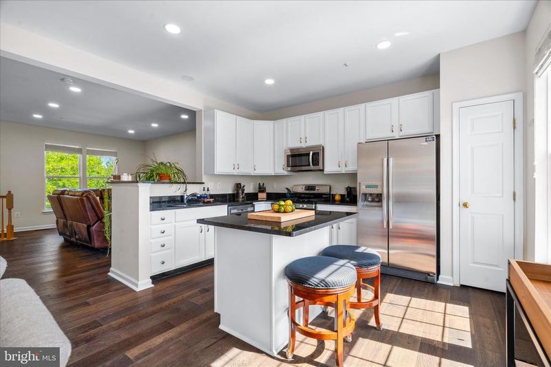 5506 Westcott Cir, Frederick, MD 21703