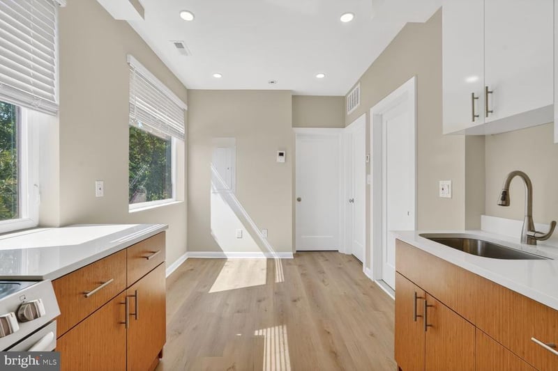 1307 K St SE #301, Washington, DC 20003