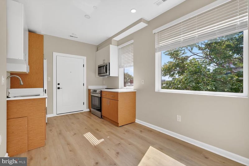 1307 K St SE #301, Washington, DC 20003
