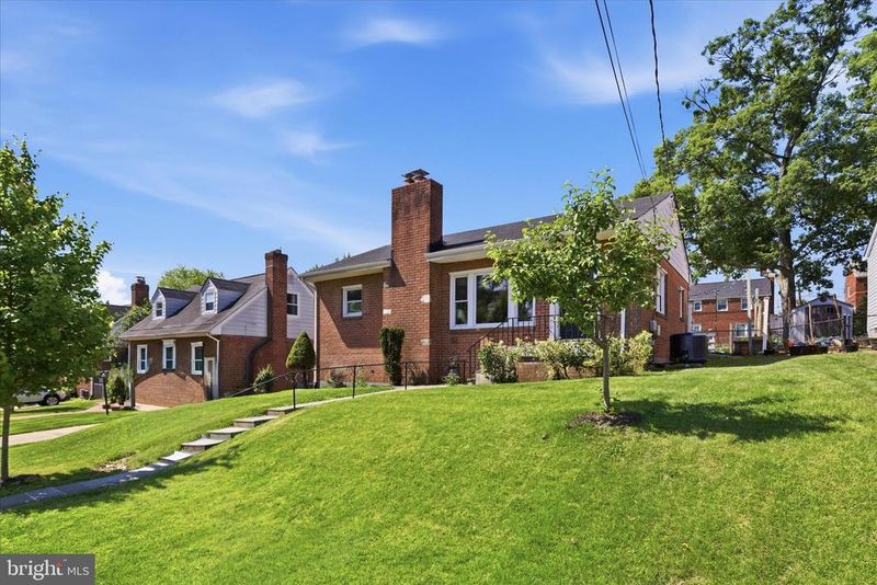 6317 Jason Ave, Cheverly, MD 20785