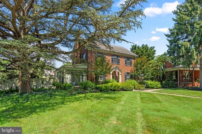 305 College Pl, Frederick, MD 21701