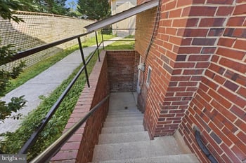 1105 Chiswell Ln, Silver Spring, MD 20901