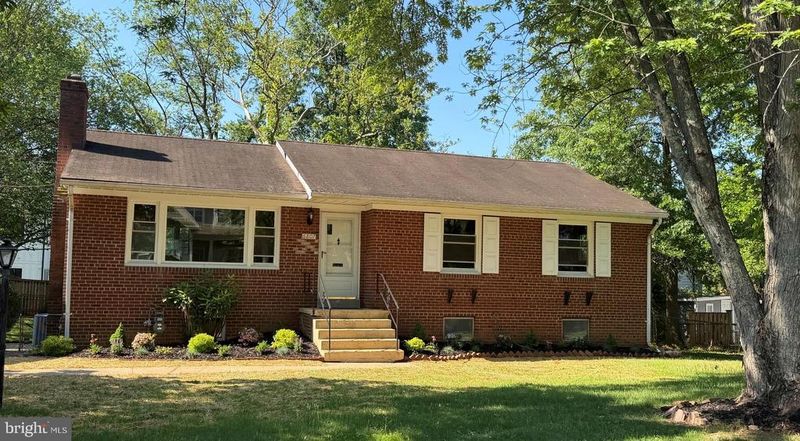 6807 Dean Dr, Mclean, VA 22101