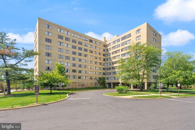 6621 Wakefield Dr #913, Alexandria, VA 22307
