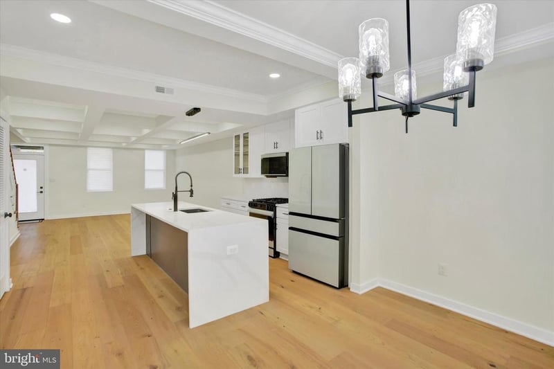 4721 9th St NW, Washington, DC 20011