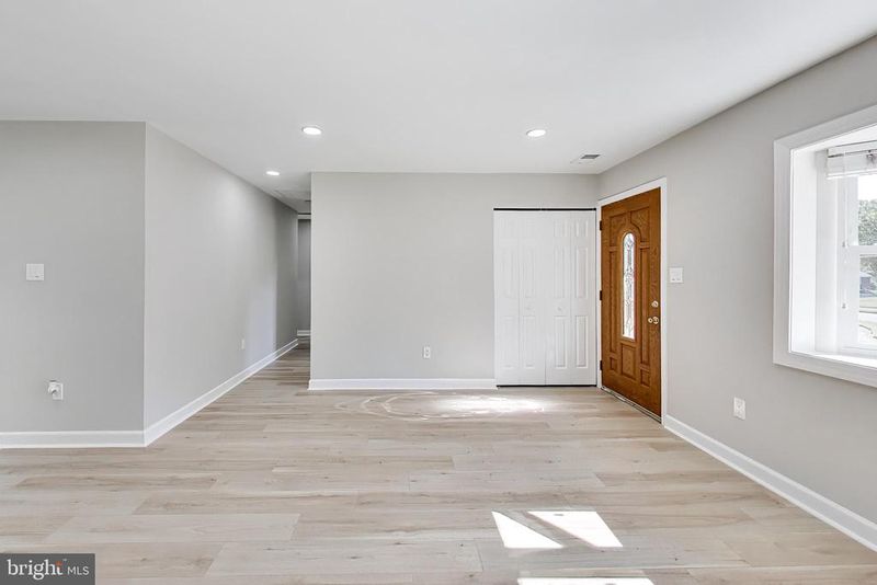 4102 Zion Ct, Alexandria, VA 22312