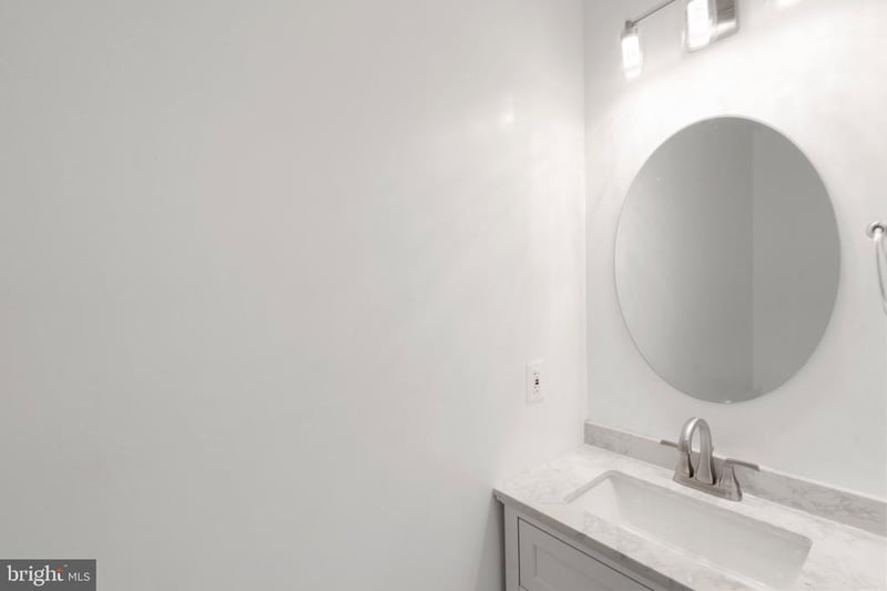 1700 Lake Shore Crest Dr #13, Reston, VA 20190