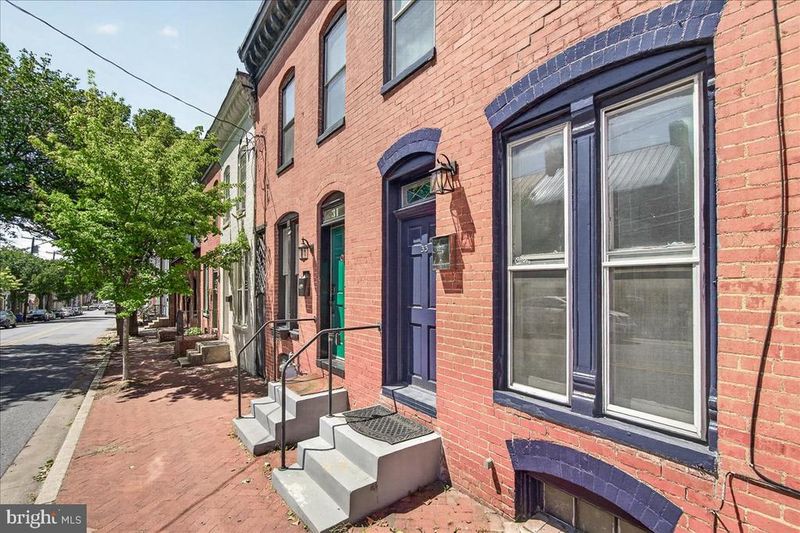 33 E South St, Frederick, MD 21701
