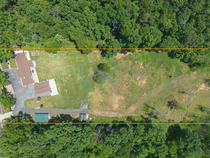 11701 Braddock Rd, Fairfax, VA 22030