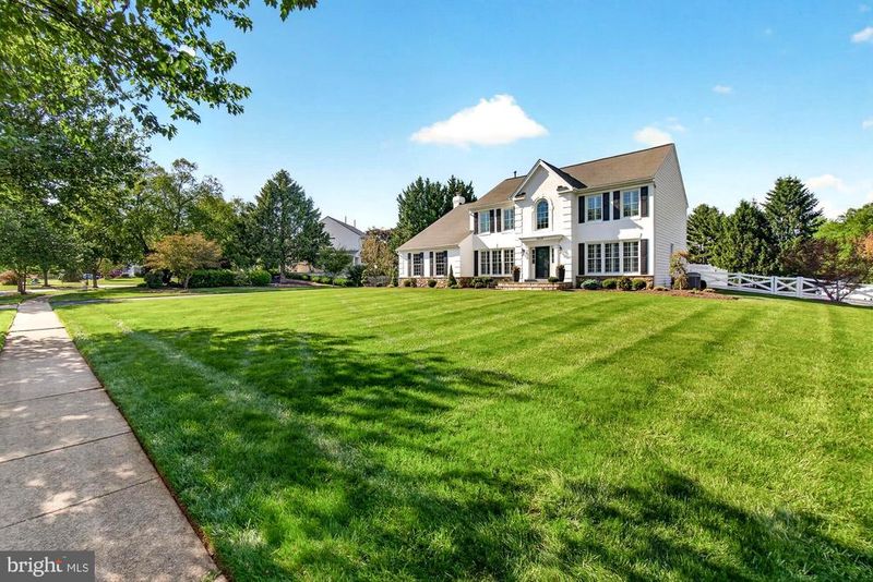 19629 Selby Ave, Poolesville, MD 20837