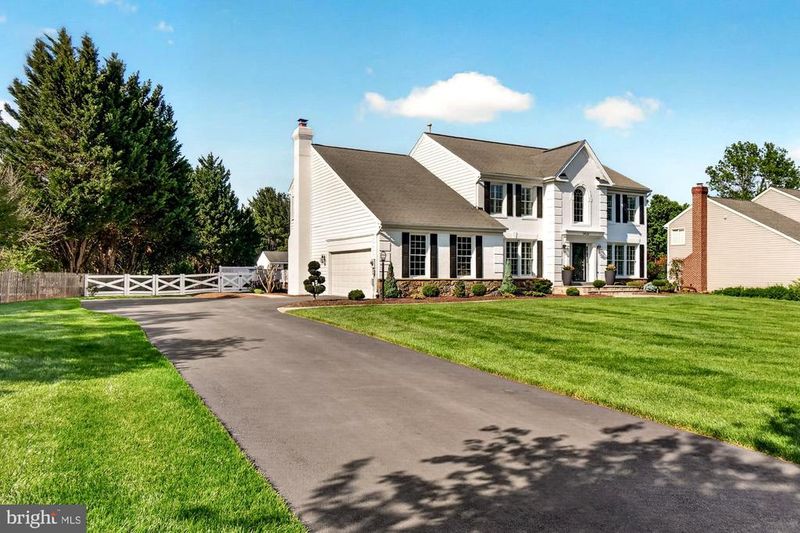 19629 Selby Ave, Poolesville, MD 20837