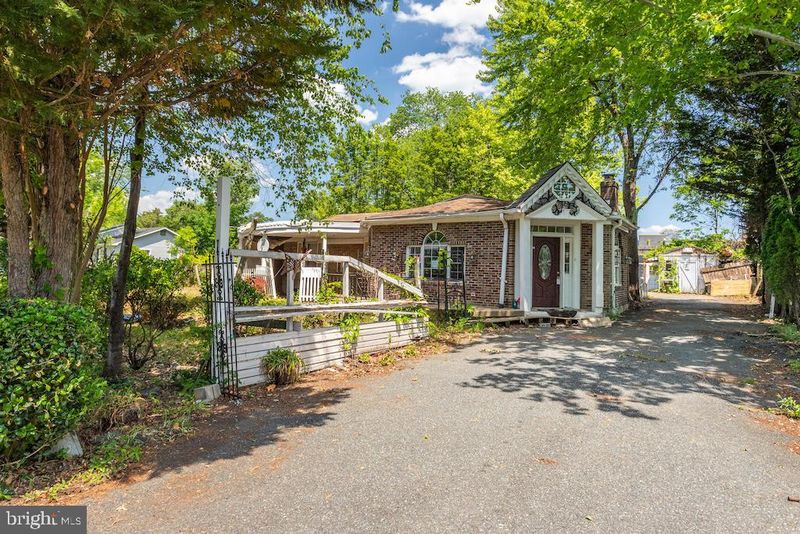 105 Raintree Blvd, Stafford, VA 22556