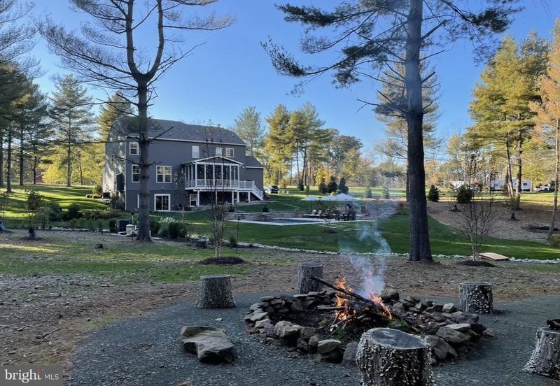 3375 Greenwood Farm Dr, Haymarket, VA 20169