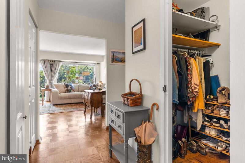 9039 Sligo Creek Pw #1005, Silver Spring, MD 20901