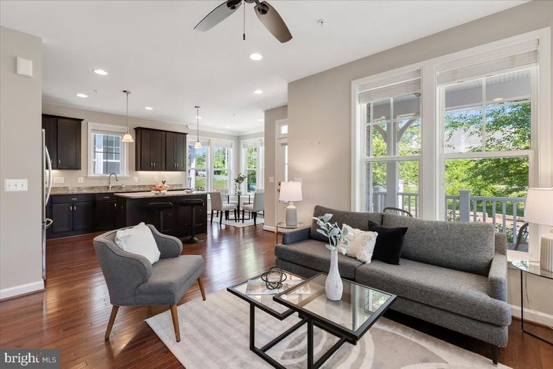 1022 Railroad Ave #4, Falls Church, VA 22046