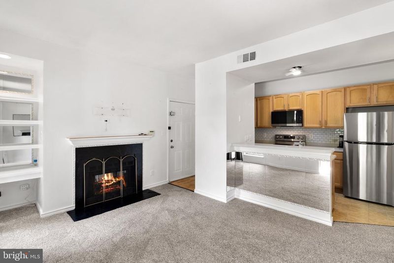 3912 Penderview Dr #528, Fairfax, VA 22033