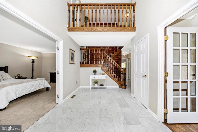 6104 Edmont Dr, Frederick, MD 21704