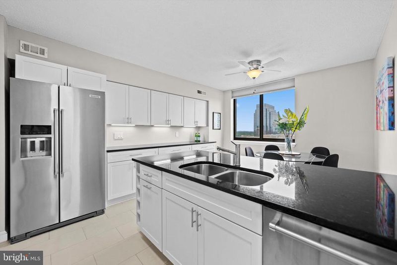 5501 Seminary Rd #1605S, Falls Church, VA 22041