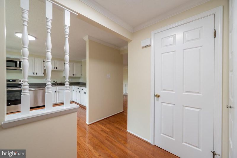 7506 Weatherby Dr, Rockville, MD 20855