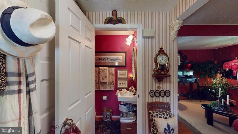 17415 Founders Mill Dr, Rockville, MD 20855
