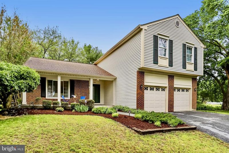 302 Bostwick Ln, Gaithersburg, MD 20878