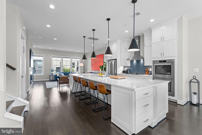 125 Market Sq NW #4, Vienna, VA 22180