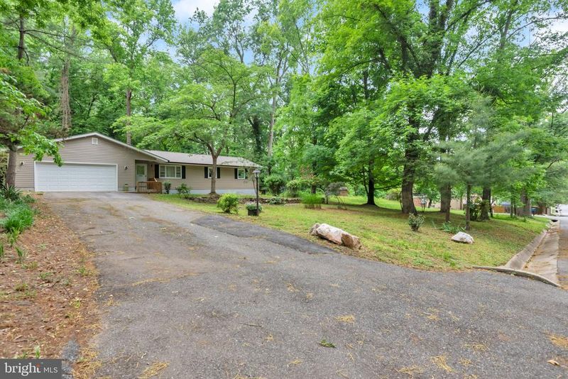 14913 Wannas Dr, Accokeek, MD 20607