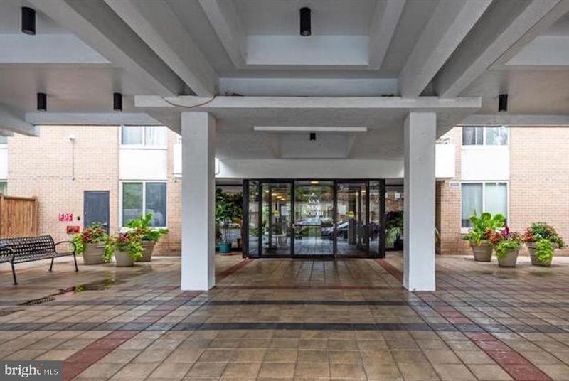 3001 Veazey Ter NW #1412, Washington, DC 20008