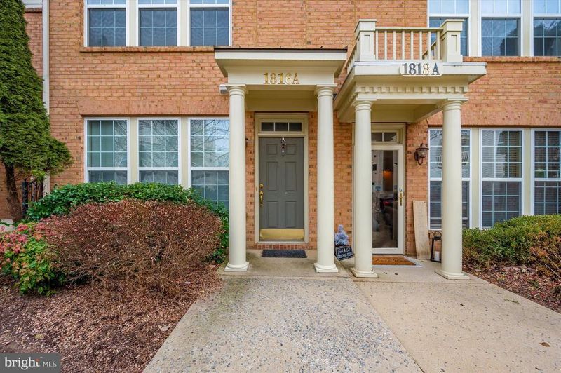 1816 Poolside Ln #35A, Frederick, MD 21701