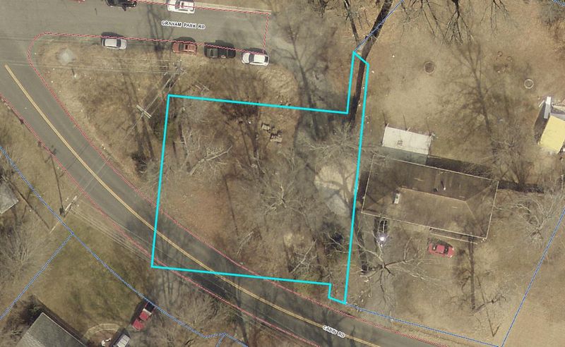 18299 Cabin, Triangle, VA 22172