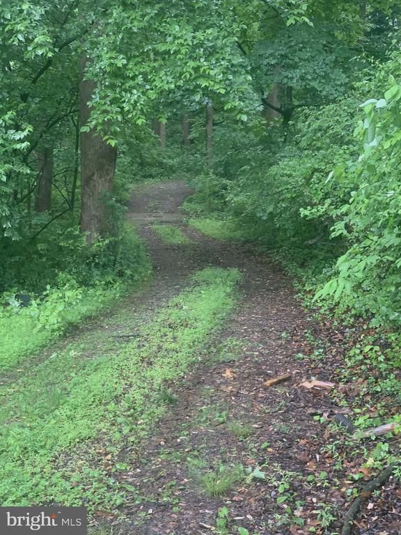 6464 Elibank Dr, Elkridge, MD 21075
