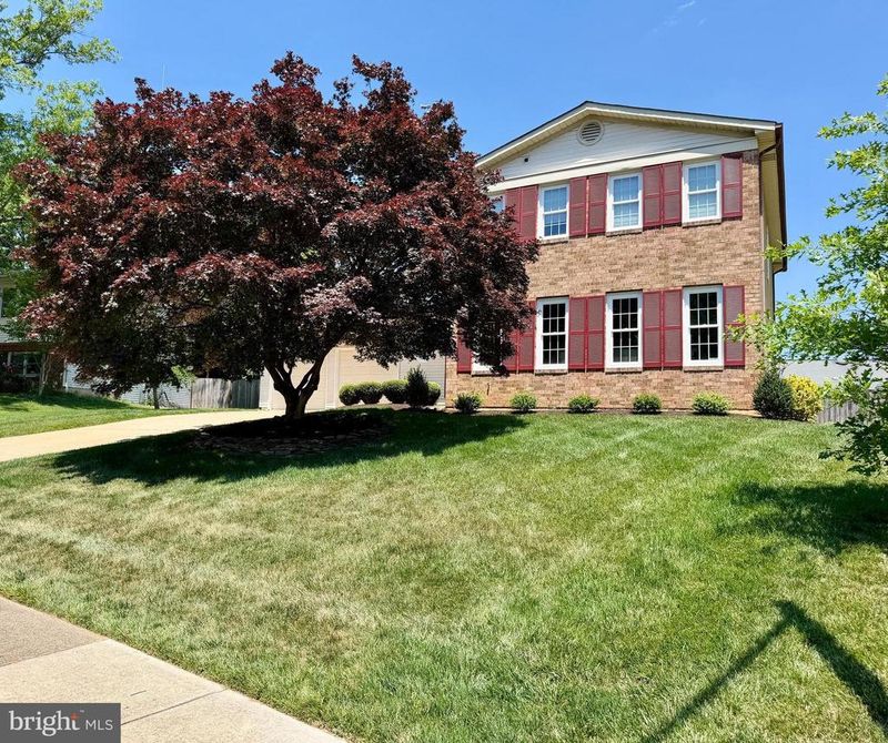 6404 Kings Landing Rd, Alexandria, VA 22310