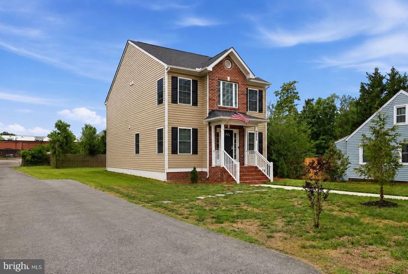 8528 Engleside St, Alexandria, VA 22309