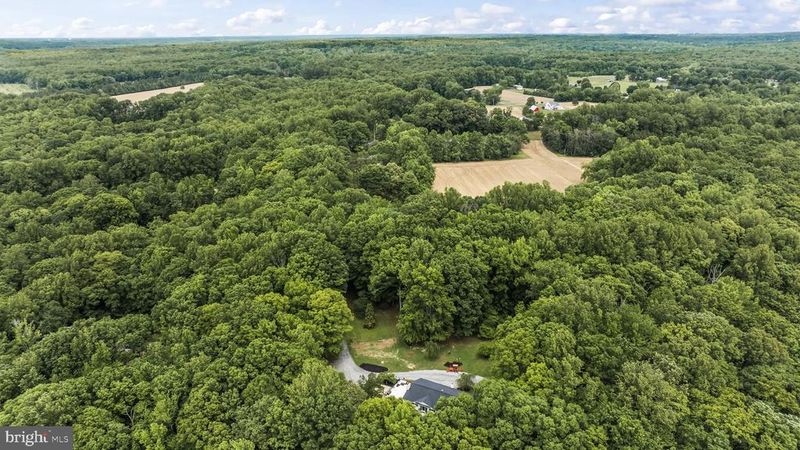 6313 Mallard Ln, Lothian, MD 20711