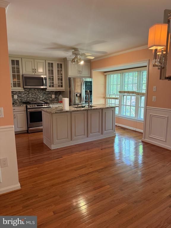5149 Woodmire Ln, Alexandria, VA 22311
