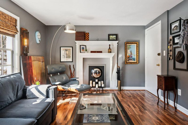 706 S Arlington Mill Dr #18302, Arlington, VA 22204