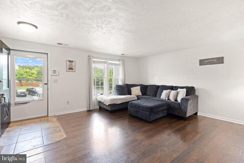 113 Independence Dr, Stafford, VA 22554