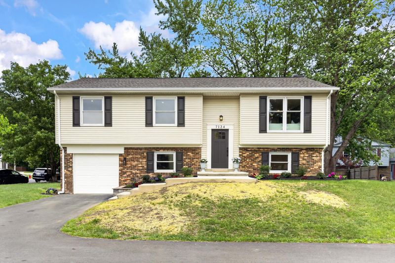 7124 Whetstone Rd, Alexandria, VA 22306