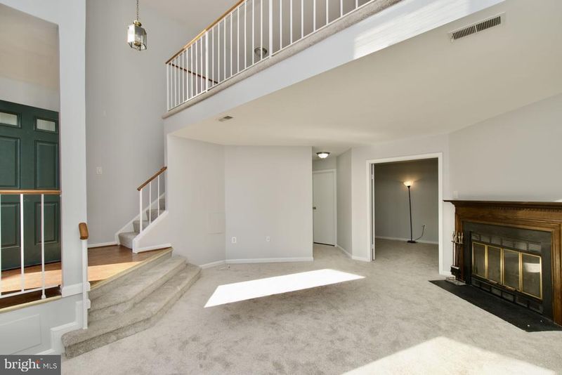 7517 Belle Grae Dr, Manassas, VA 20109
