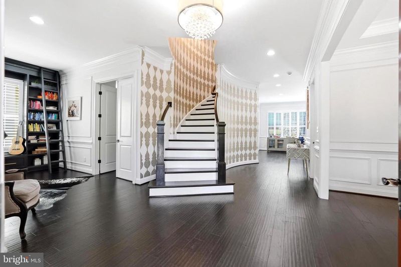 20623 Holyoke Dr, Ashburn, VA 20147