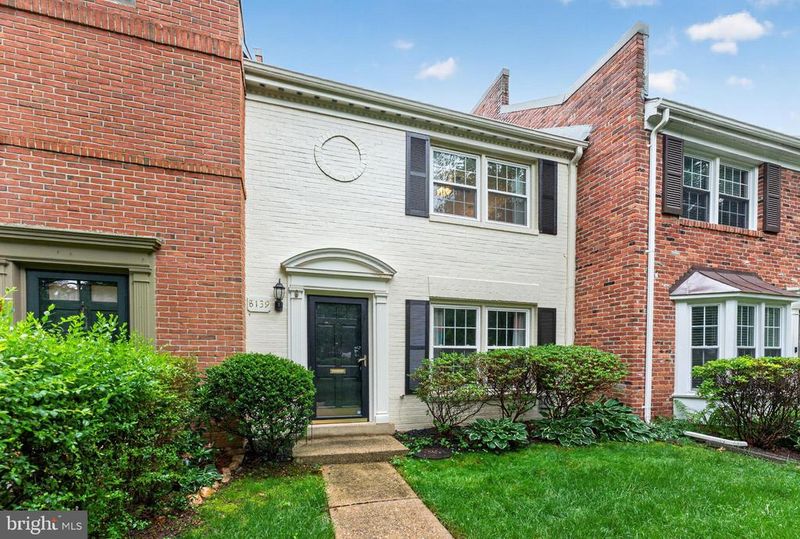 8139 Carrleigh Pw, Springfield, VA 22152