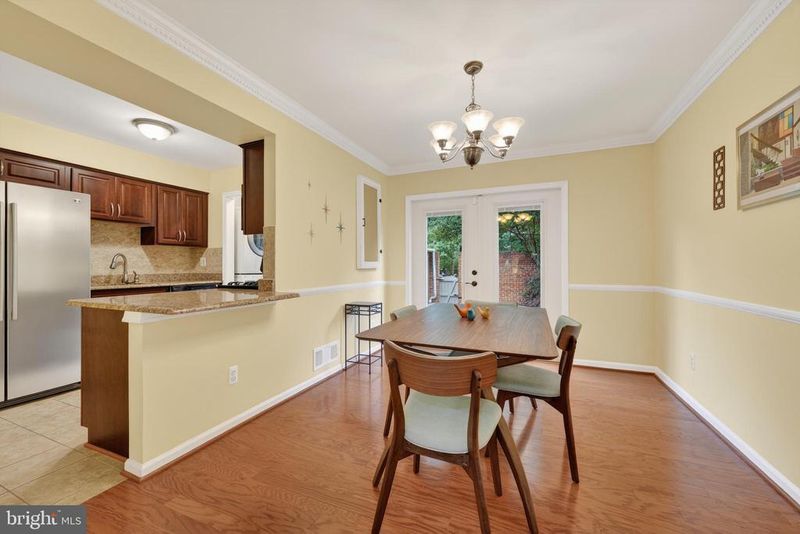 8139 Carrleigh Pw, Springfield, VA 22152